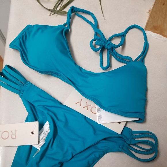 SWIM SET🌻🏊‍♀️👙🌴 - Picture 3 of 12